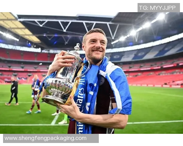 1月3日诞生的足球巨星们盘点:从传奇到当红新星的精彩故事 1月3日诞生的足球巨星们盘点:从传奇到当红新星的精彩故事