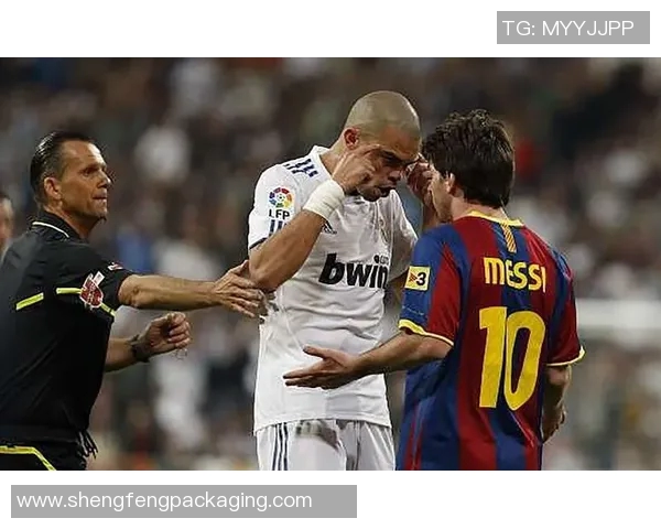 足球球星与武术能力对比分析 排行榜揭示运动员身手的独特魅力 足球球星与武术能力对比分析 排行榜揭示运动员身手的独特魅力